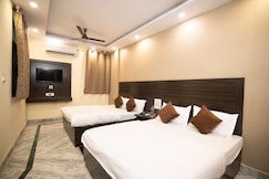 Hotel Siddharth 5 mins from NDLS Railway Station, Delhi