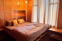 Tara Homestay | Rooms & Guided Treks, Gushaini