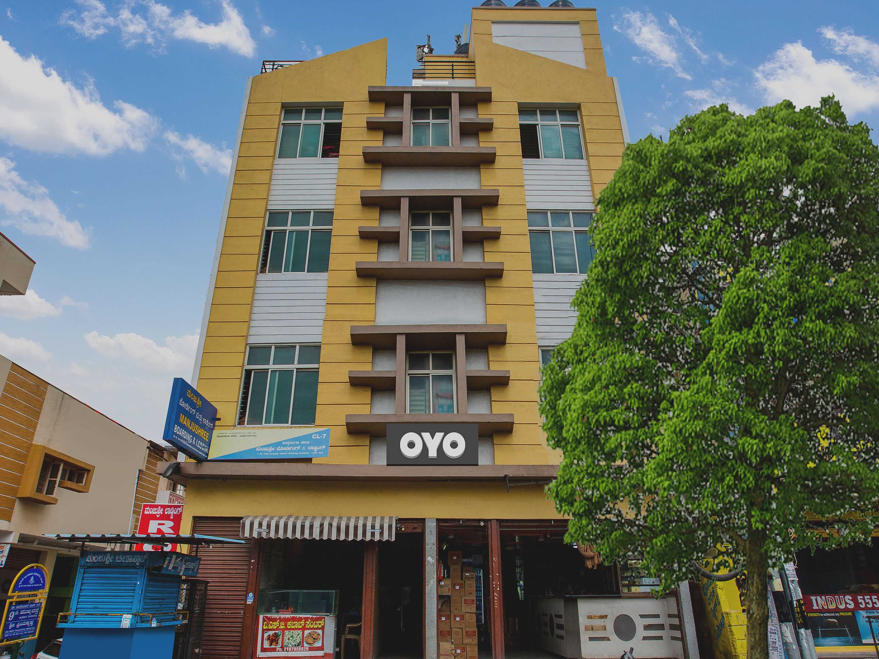 Hotel O Manjushree Boarding & Lodging nearby Dr.BR Ambedkar Stadium Basveshwar nagar - Tap to explore photos