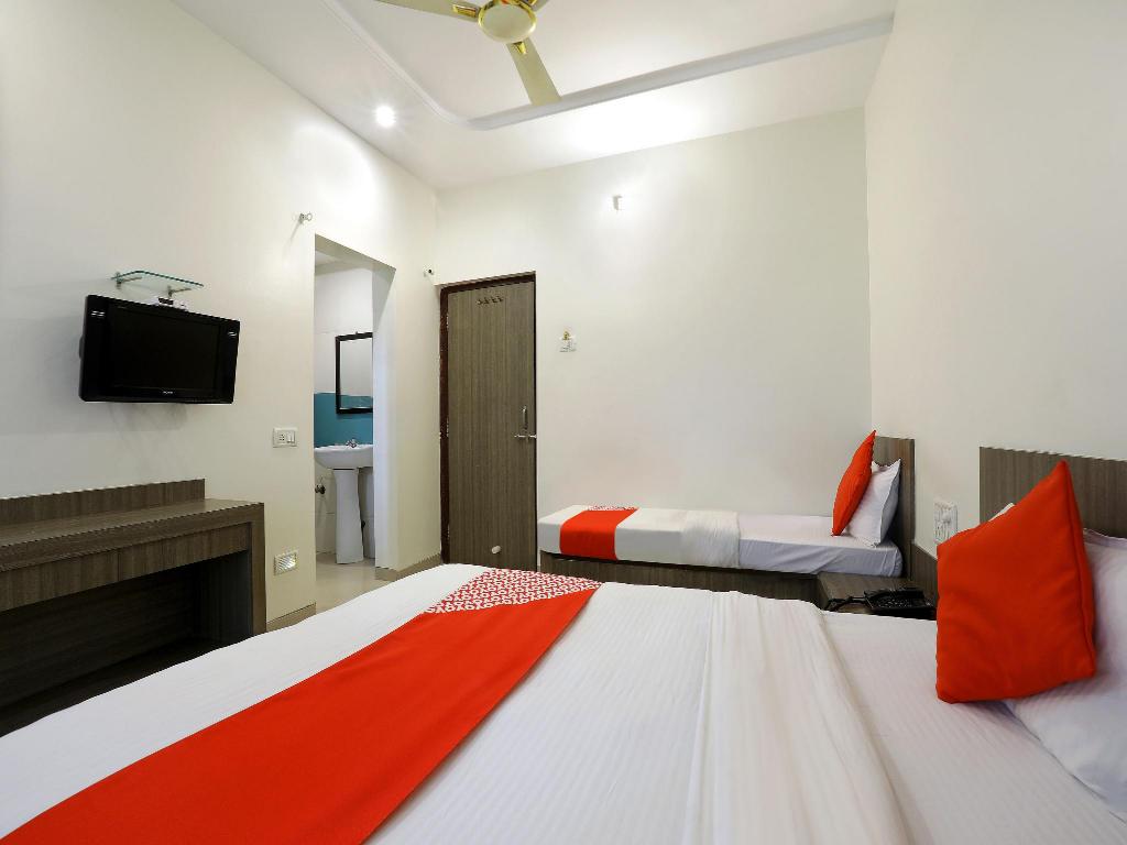 Hotel Sai Murali 4