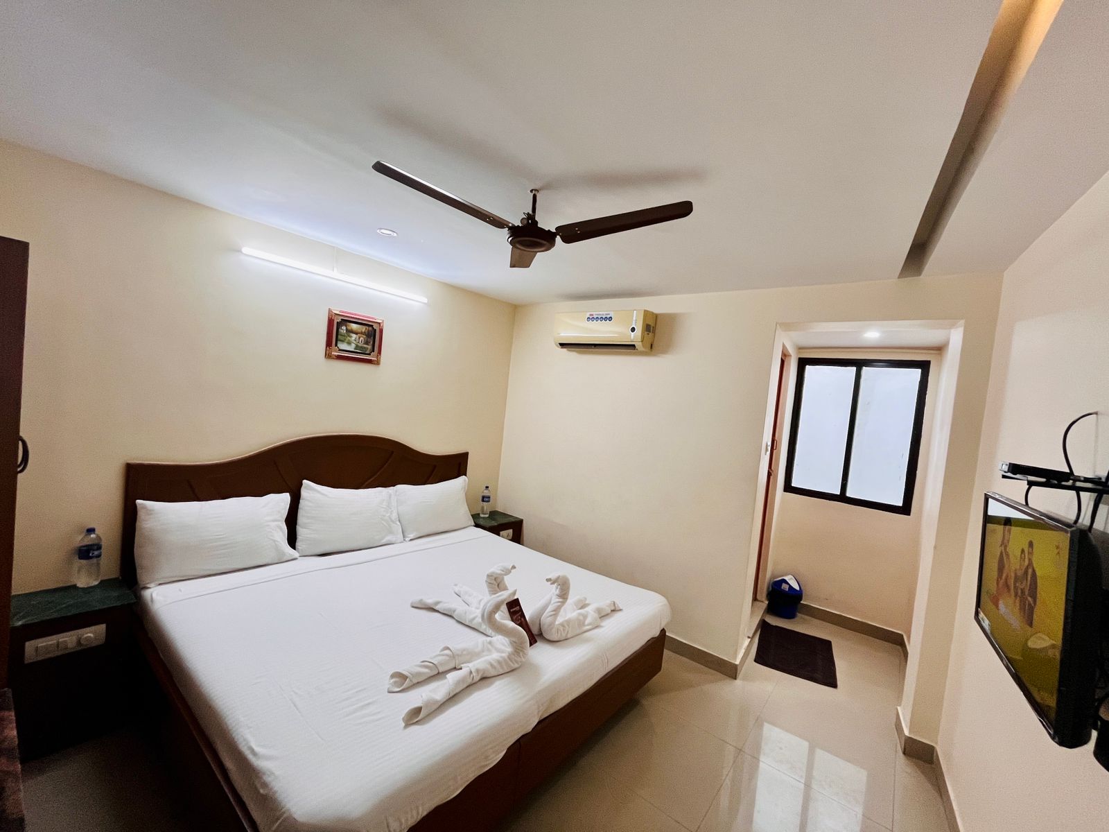 HOTEL ANNAPOORNA RESIDENCY - Tap to explore photos
