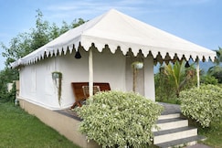 Lotuslap Resort, Budhni