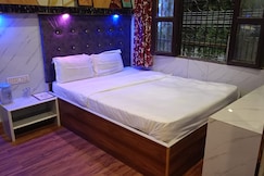 Flatties @ Mall Road, Nainital