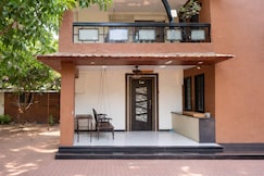 Spacious 4BHK Getaway with Round Pool, Thane