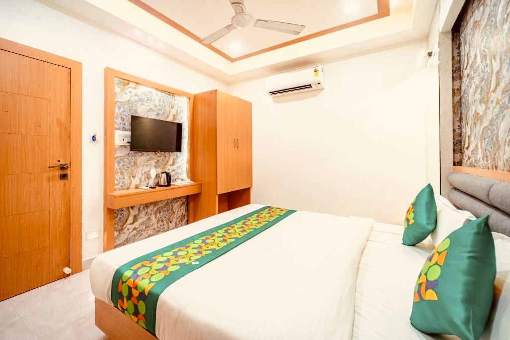 Hotel Golden Tower At Delhi Airport - Tap to explore photos