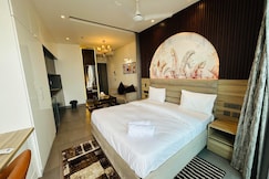 7th Heaven By HomeGlow Retreat, Noida