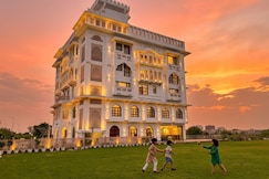Hotel Shringar Mahal near Chaar Dham Vrindavan, Vrindavan