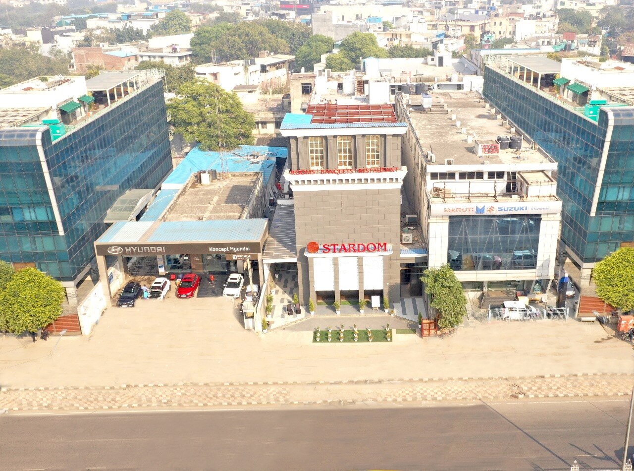 Stardom Hotel - Tap to explore photos