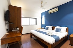 Hotel Q Deck, Mumbai