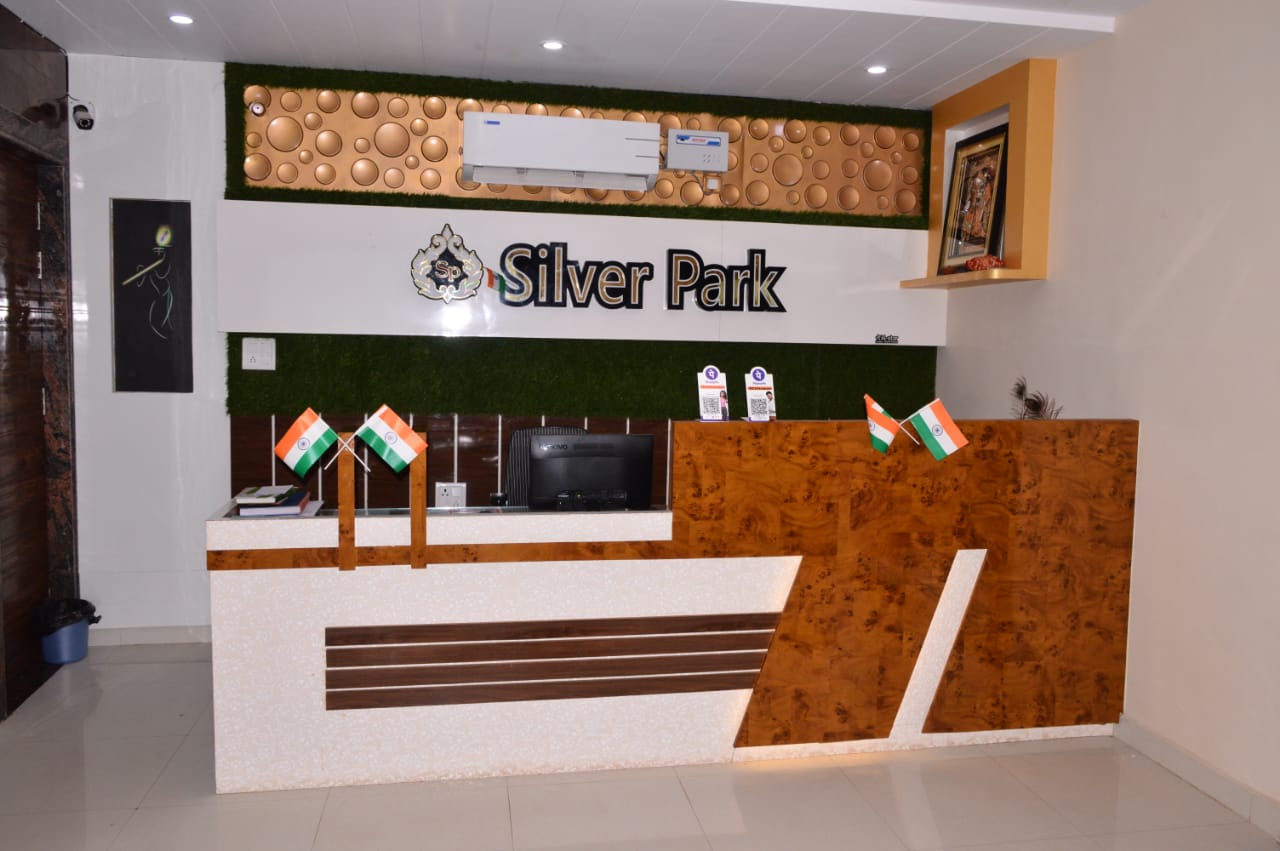 HOTEL SILVER PARK - Tap to explore photos