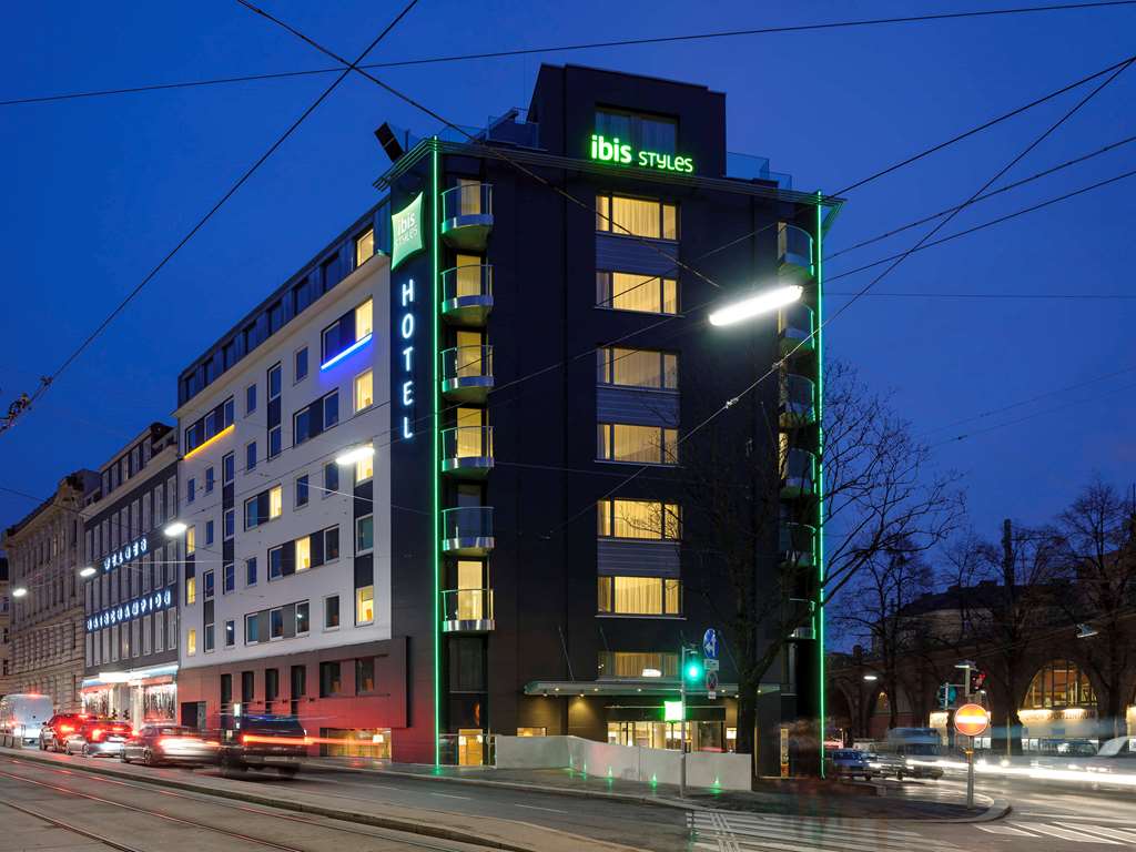 Ibis Styles Wien City - Tap to explore photos