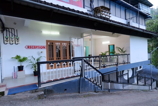 English Holidays Anachal Munnar