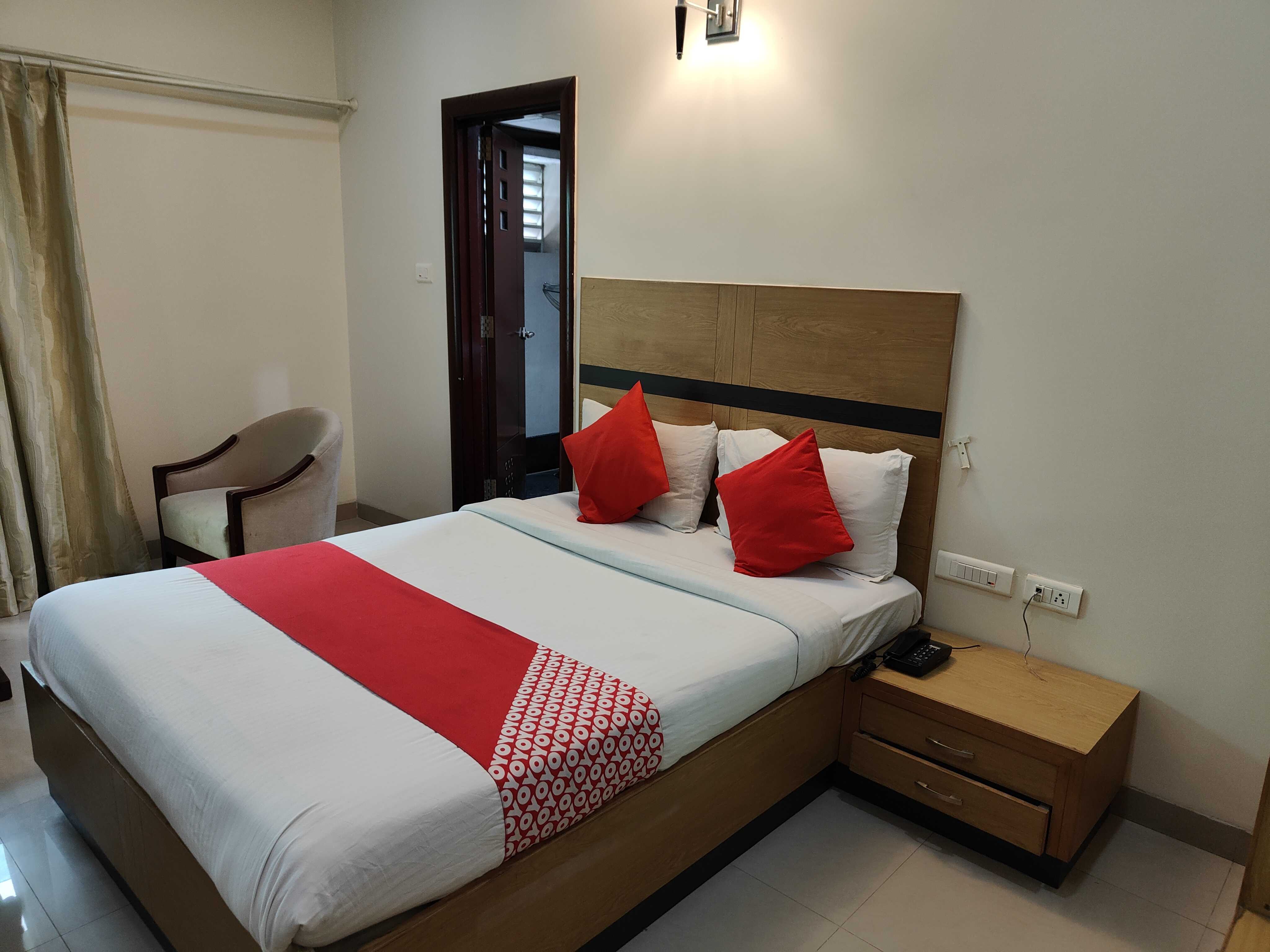 HOTEL O RAJ COMFORT - Tap to explore photos