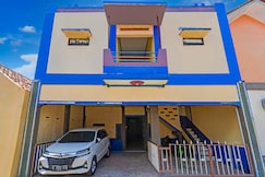 SPOT ON 93622 Wisma Dua Putra Syariah, Kota Tegal