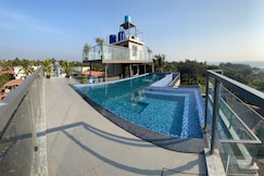 A Canoa Beach Resort , Goa