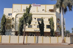 Hotel Sundram & Marriage Resort, Neemach