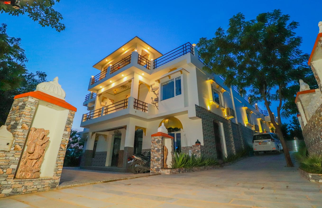 THE LAVIT MALHAR INN - Tap to explore photos