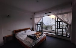 Queen room with Balcony