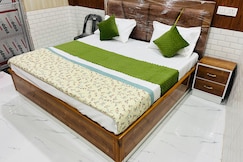 GAYATRI SHRADDHALU NIWAS, Gonda