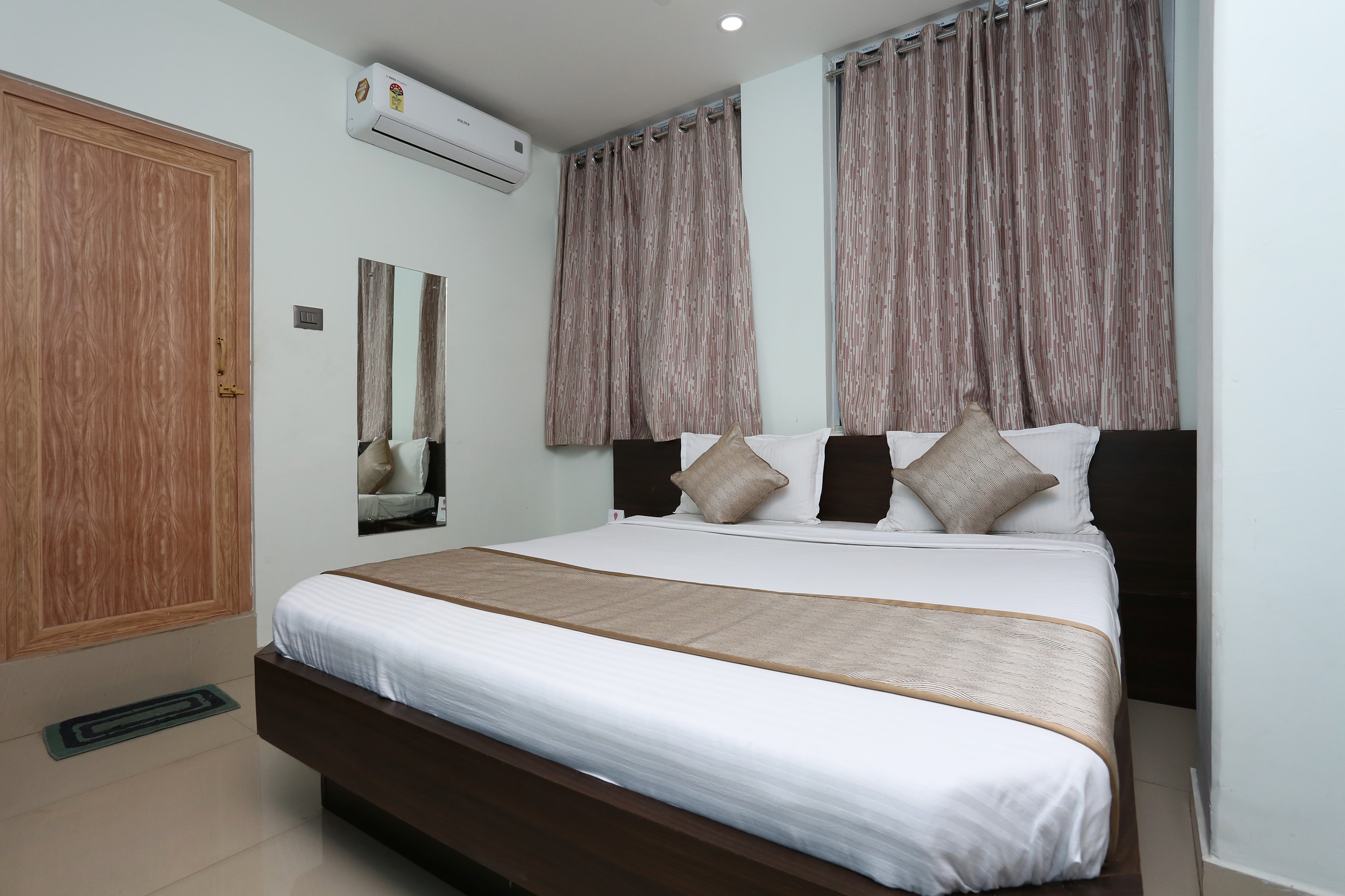 Hotel O Aashray Guest House - Tap to explore photos