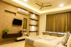 B&B Estrella Hotel And Resort, Indore