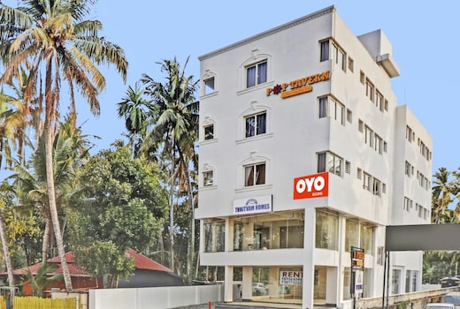 Hotel O Poptavern Premium