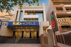 FabHotel Dev Palace II - Nr Ashok Vihar, Loni