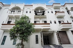 Townhouse Oak Char Dham Vrindavan, Vrindavan