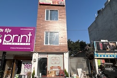 Hotel brothers, Kalka