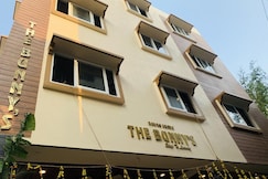 Hotel The Bunny's, Mantralayam