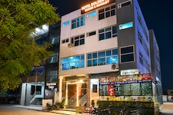 Hotel Golden Ring, Lucknow