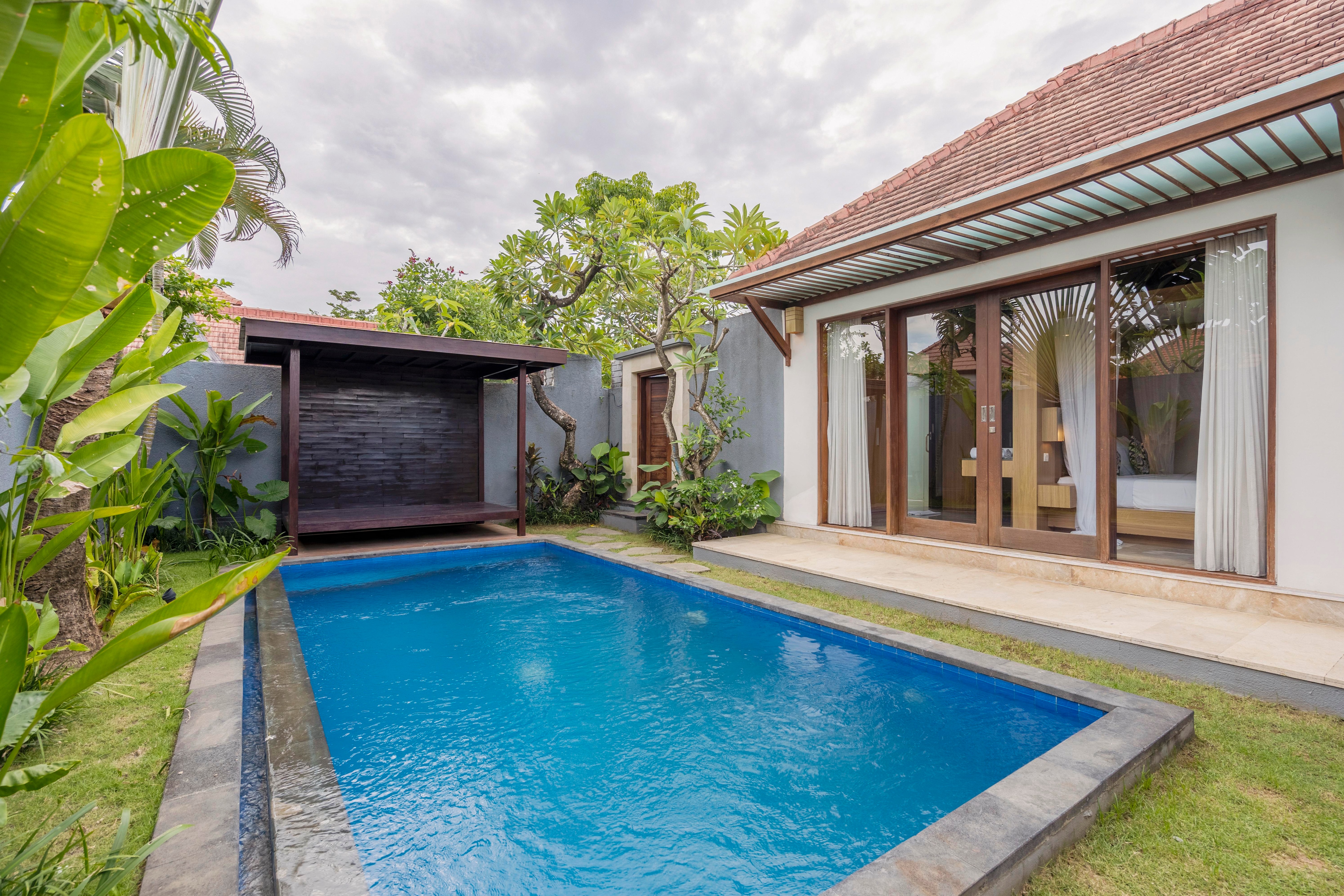 The Kings Villa Sanur - Tap to explore photos