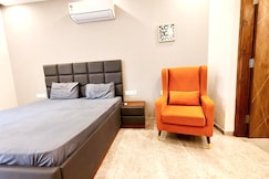 Luxury Room 2 with Ensuite in Sec 34D Chandigarh, Chandigarh