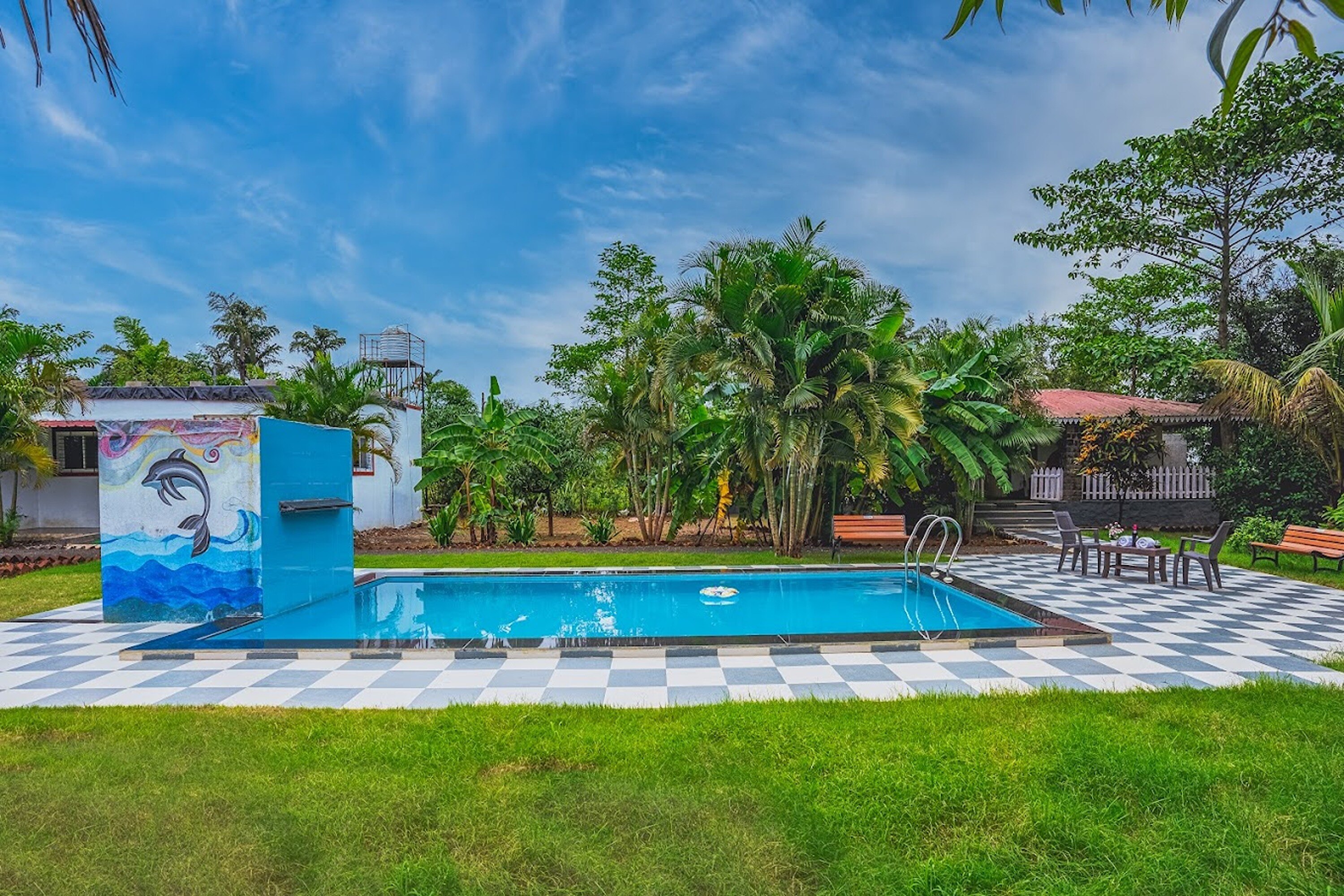 LITTLE HEAVEN - COZY 3BHK VILLA IN NASHIK - Tap to explore photos