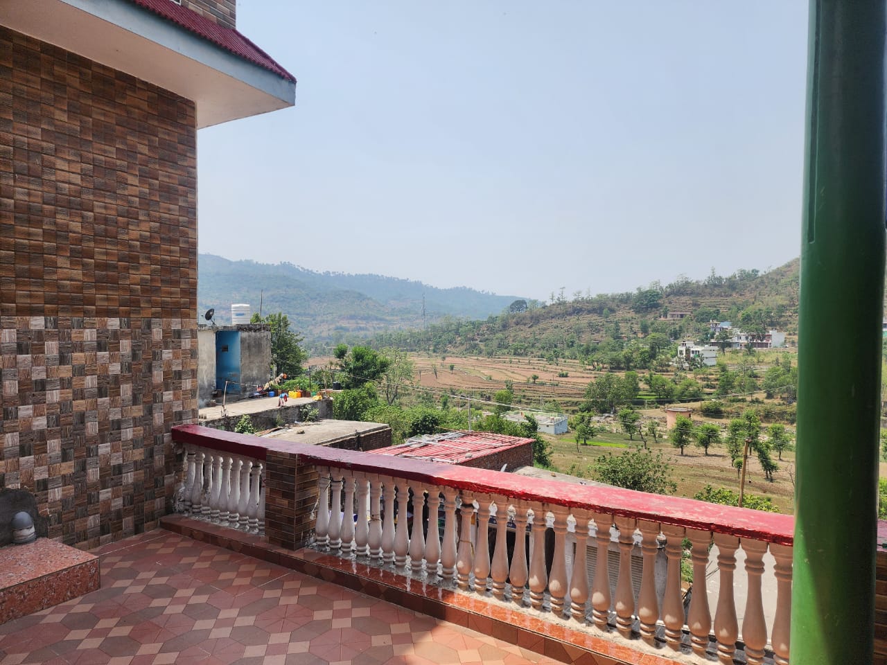 Kohli Guest House - Tap to explore photos