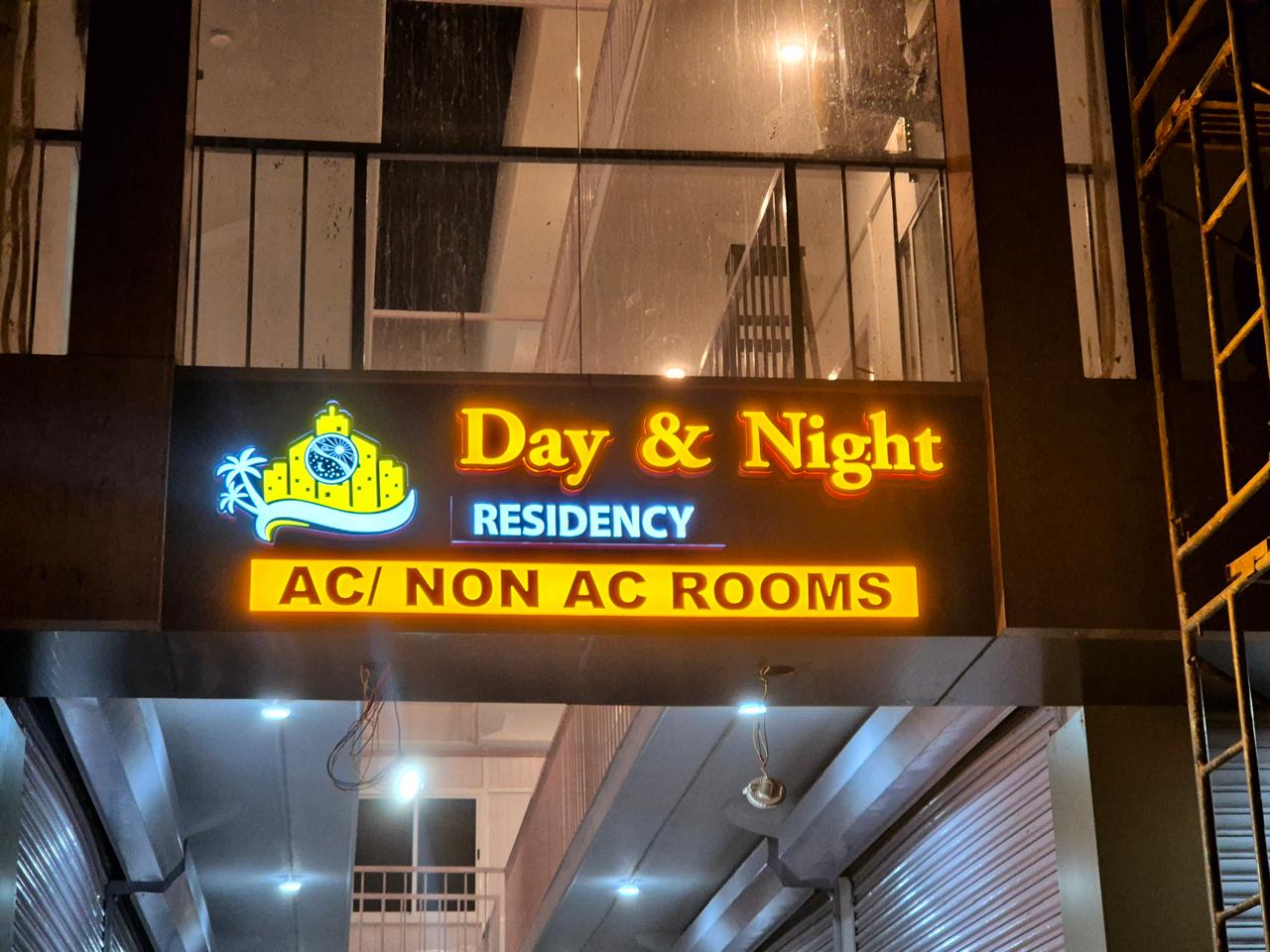 Day & Night Residency - Tap to explore photos