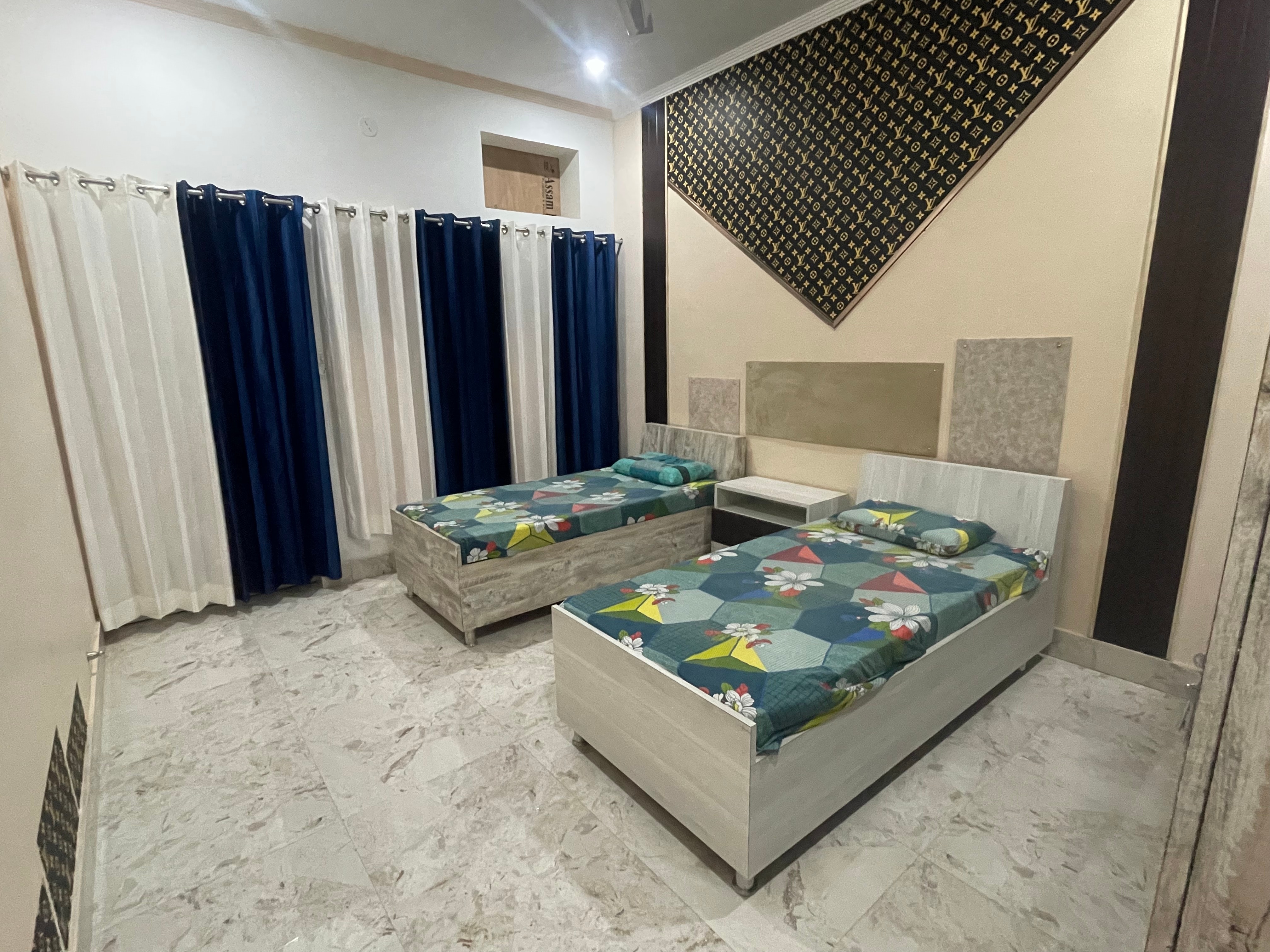 saini guest house - Tap to explore photos