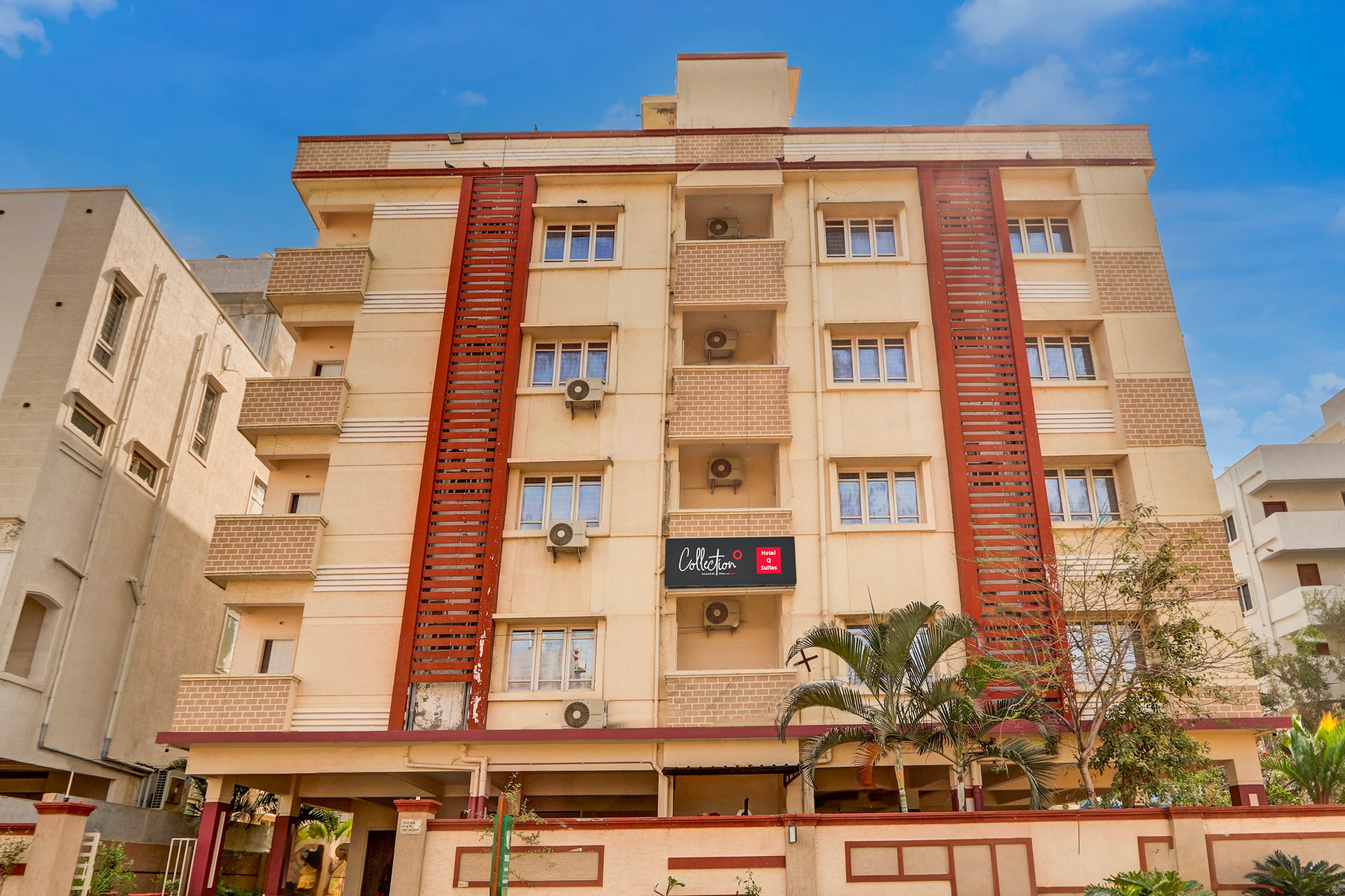 Super Collection O Q Suites Madhapur - Tap to explore photos