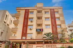 Super Collection O Q Suites Madhapur, Hyderabad