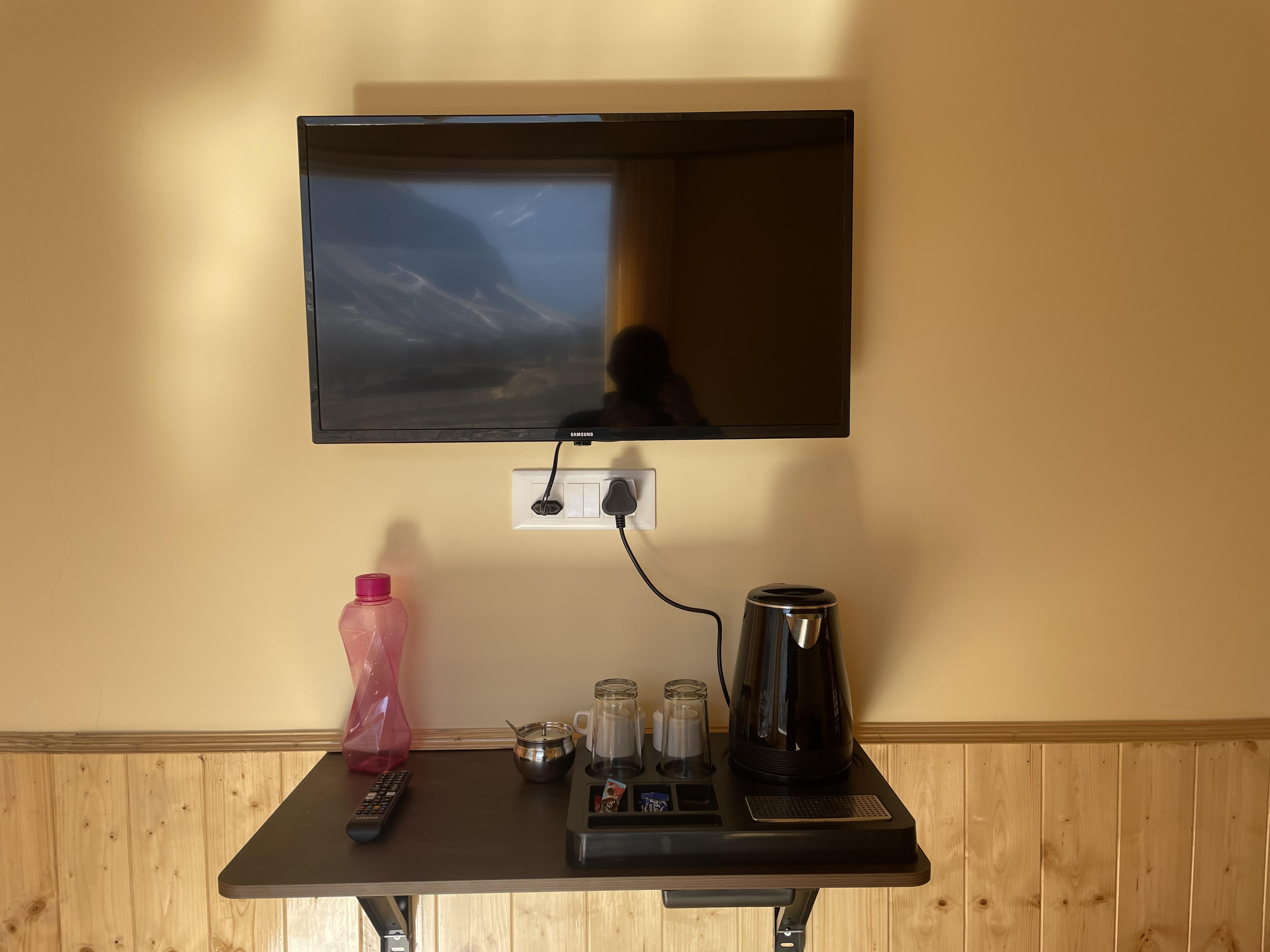 Sukh Lodge Homestay - Tap to explore photos