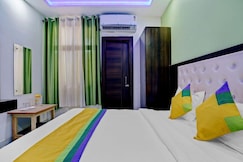 THE RiK RESiDENCY, Agra