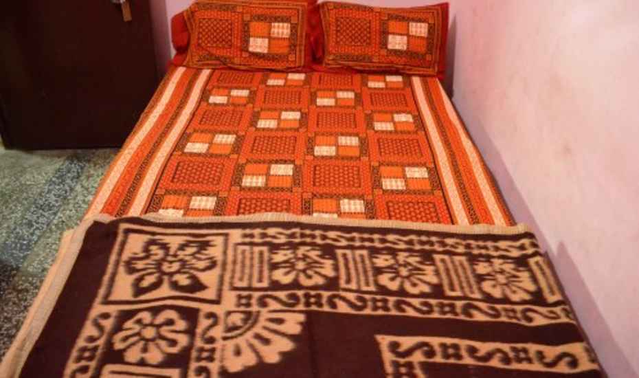 Safari Guest House - Tap to explore photos