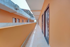 Hotel O Siddhi Vinayak Hotel & Banquets, Deoria