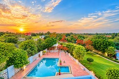 Aaram Se Aao Farmhouse, Gurgaon