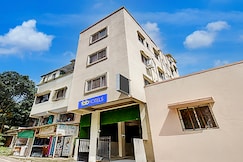 FabHotel Pink House, Pune