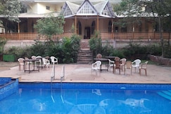 Ashok Resort - Pure Veg, Matheran