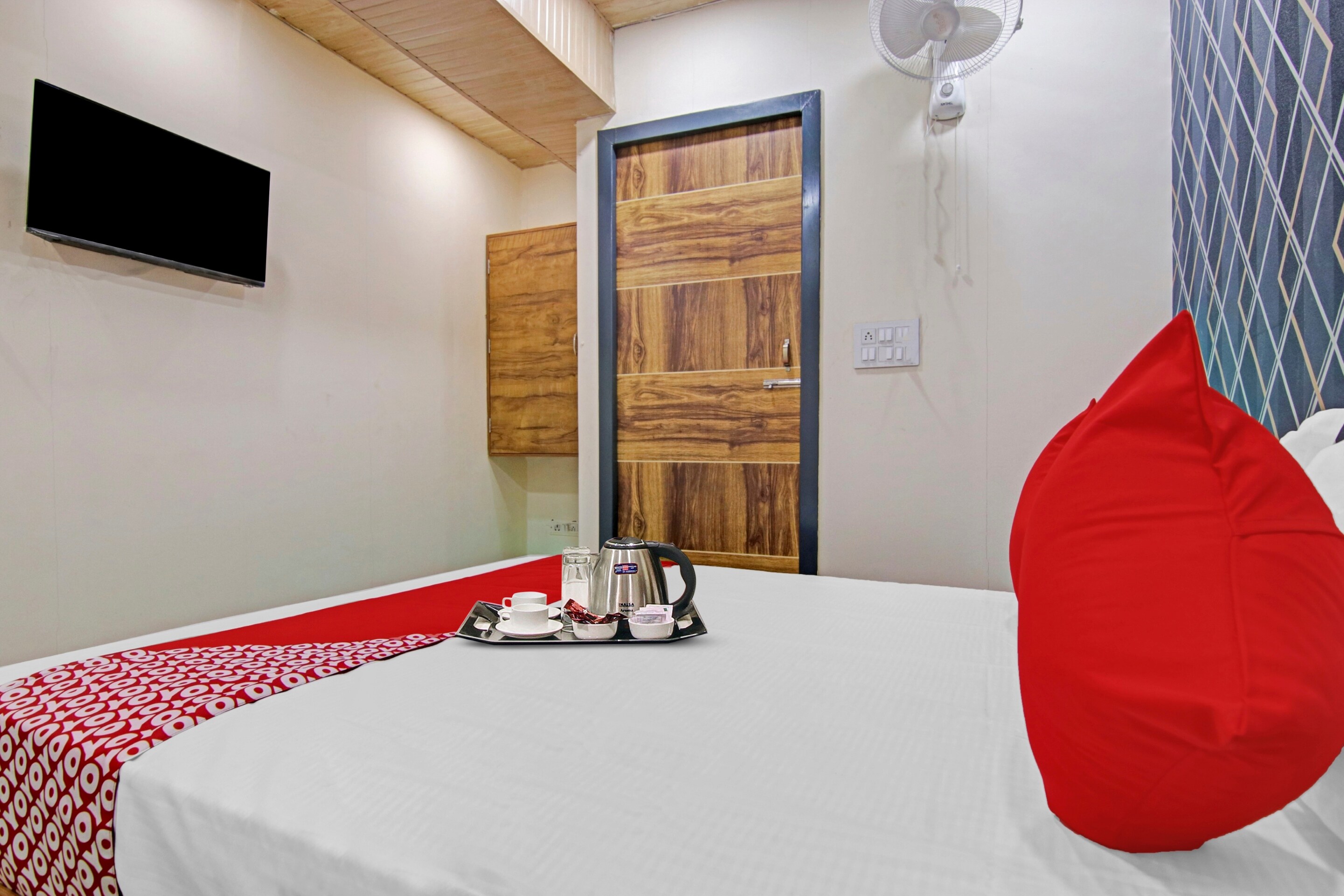 Hotel O Sr Residency Near CCD - Tap to explore photos