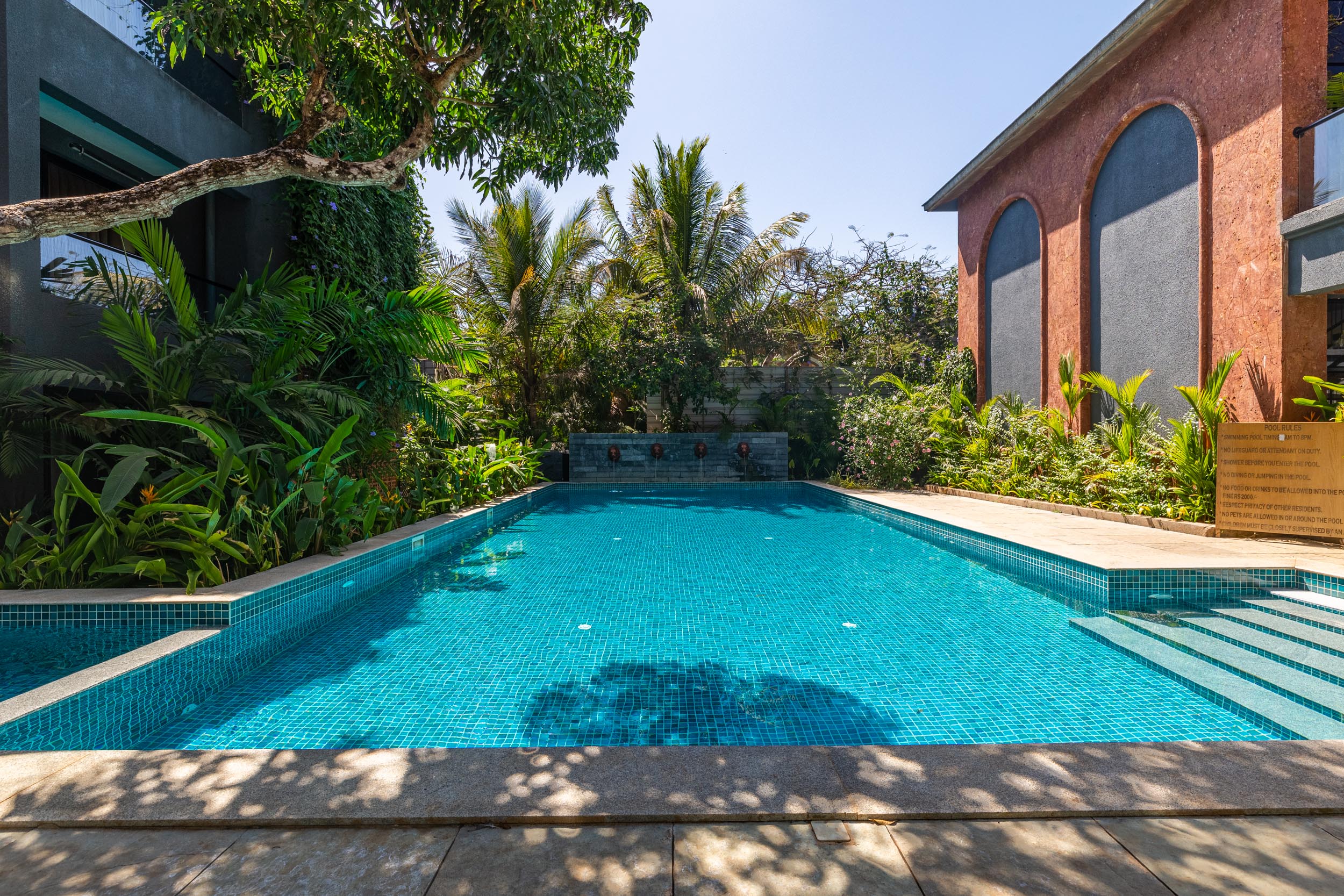 Beautiful Lavish 2bhk - Tap to explore photos
