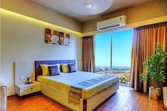 Weekend 5 star stay, Surat