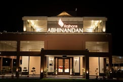 Hotel Rajhans Abhinandan, Vidisha